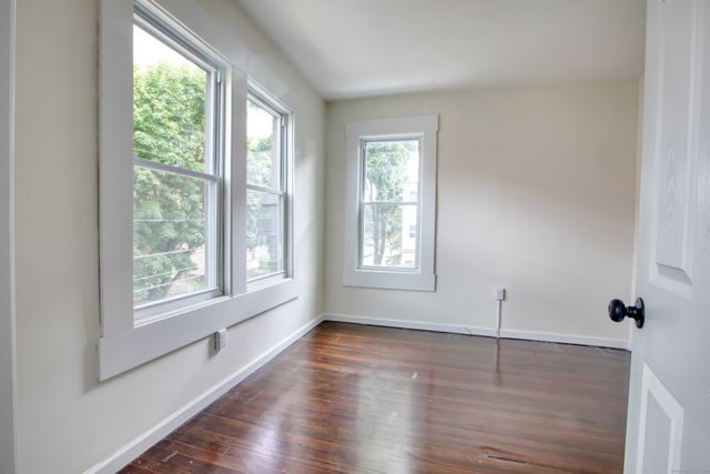 49-51 Kibbe Street 202, Hartford, CT 06106