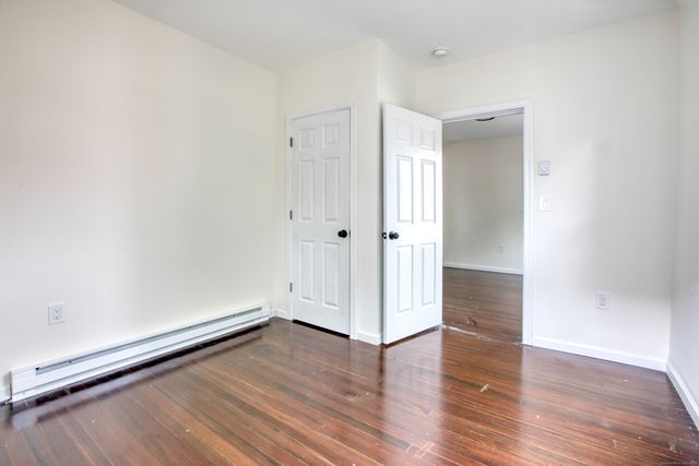 49-51 Kibbe Street 202, Hartford, CT 06106