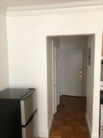56 Commonwealth Ave 62, Boston, MA 02116