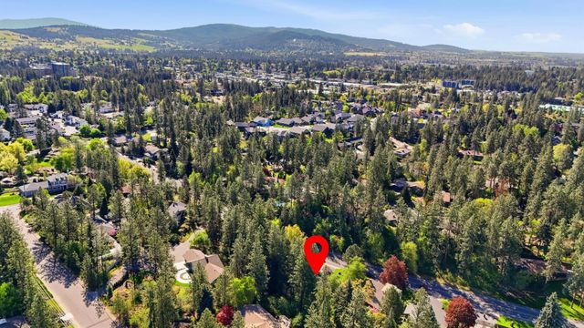 1925 E Rockwood Blvd, Spokane, WA 99203