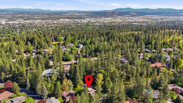 1925 E Rockwood Blvd, Spokane, WA 99203