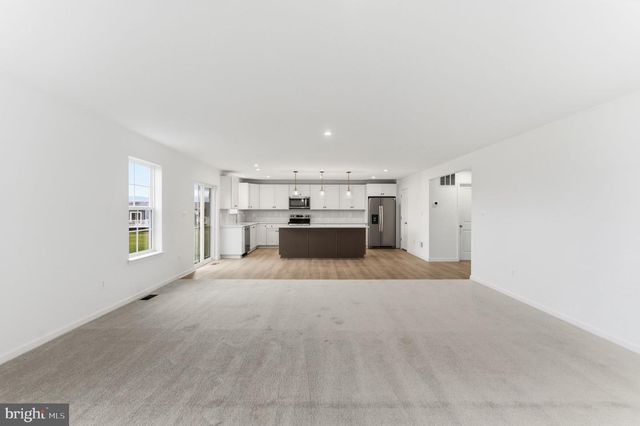 298 ARMISTEAD PL, Charles Town, WV 25414