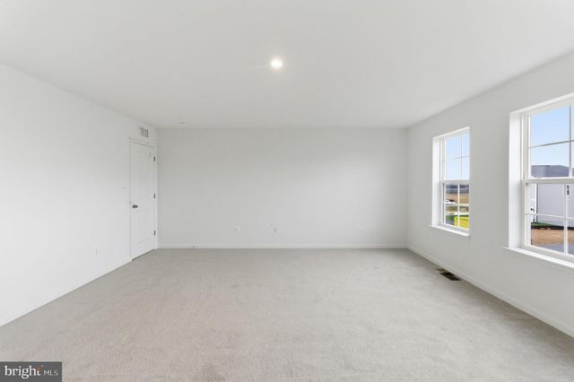 298 ARMISTEAD PL, Charles Town, WV 25414