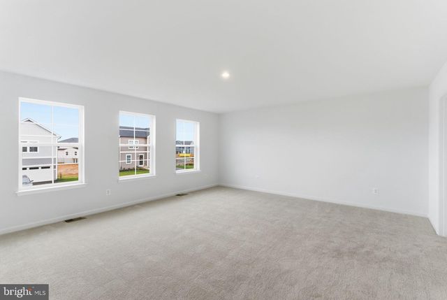 298 ARMISTEAD PL, Charles Town, WV 25414