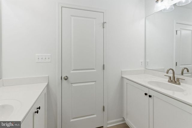 298 ARMISTEAD PL, Charles Town, WV 25414