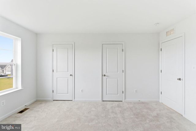 298 ARMISTEAD PL, Charles Town, WV 25414