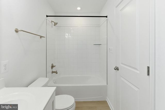 298 ARMISTEAD PL, Charles Town, WV 25414