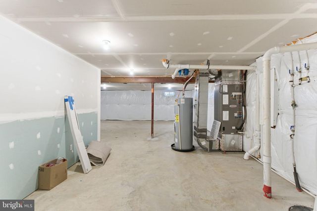 298 ARMISTEAD PL, Charles Town, WV 25414