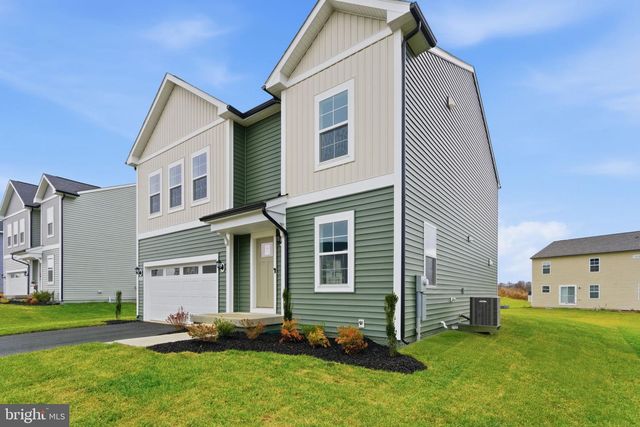 298 ARMISTEAD PL, Charles Town, WV 25414