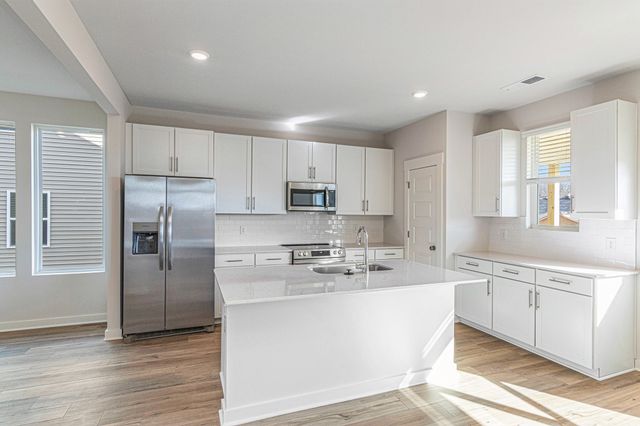 1337 Gentry Dr, Clarksville, TN 37043