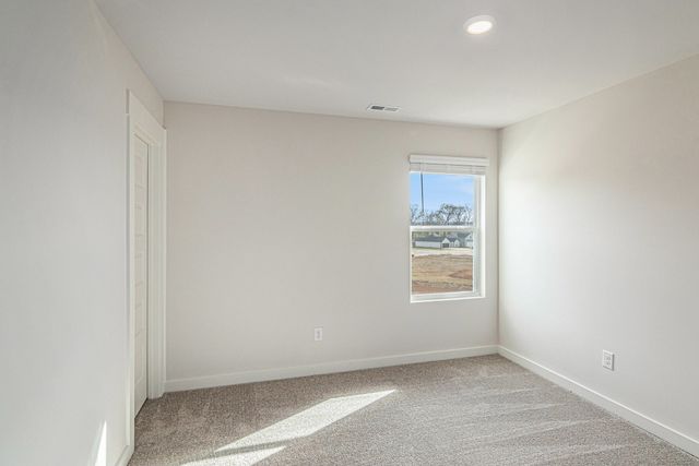 1337 Gentry Dr, Clarksville, TN 37043