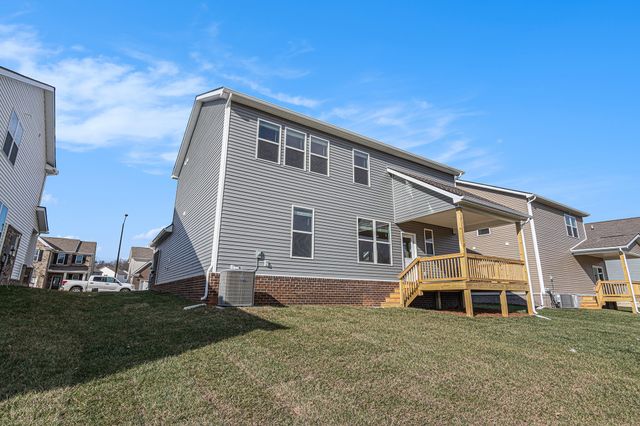 1337 Gentry Dr, Clarksville, TN 37043