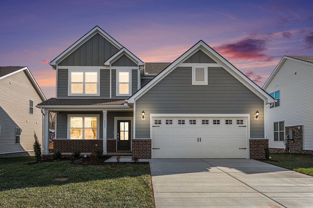 1337 Gentry Dr, Clarksville, TN 37043