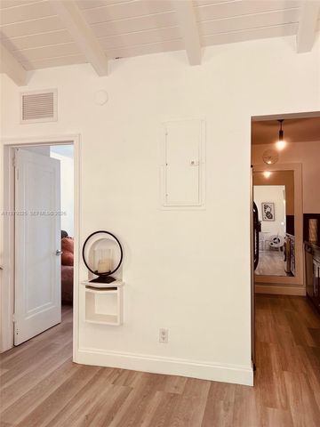 1500 Pennsylvania Ave 9A, Miami Beach, FL 33139