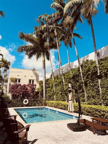 1500 Pennsylvania Ave 9A, Miami Beach, FL 33139