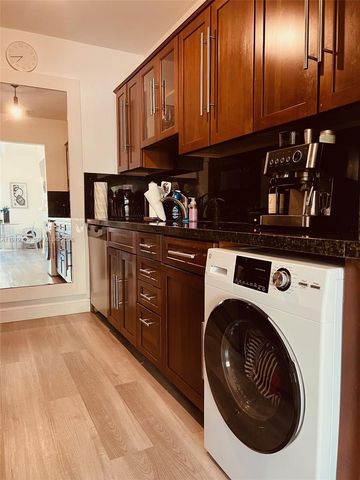 1500 Pennsylvania Ave 9A, Miami Beach, FL 33139