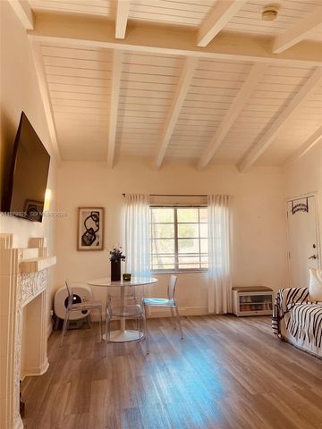 1500 Pennsylvania Ave 9A, Miami Beach, FL 33139