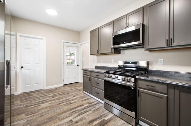 458 E Main Street, Newark, OH 43055
