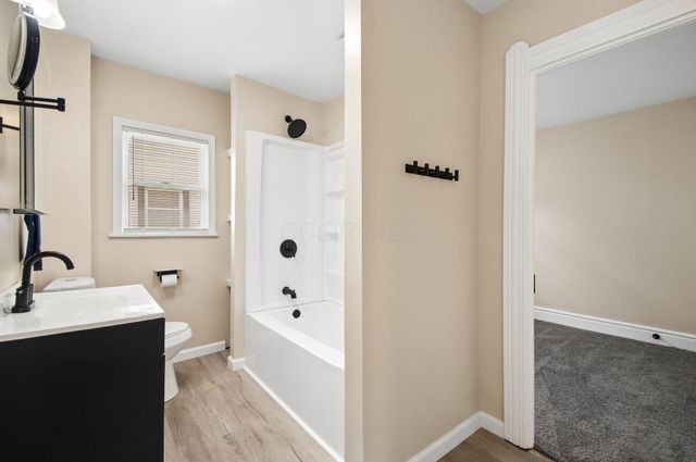 458 E Main Street, Newark, OH 43055
