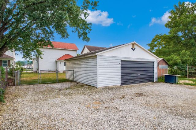 458 E Main Street, Newark, OH 43055