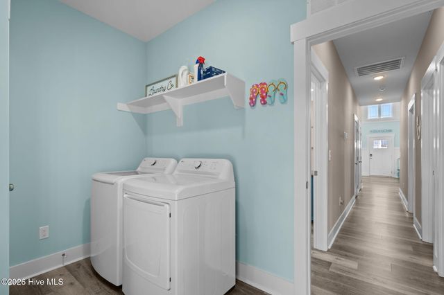 134 NE 5th Street, Oak Island, NC 28465