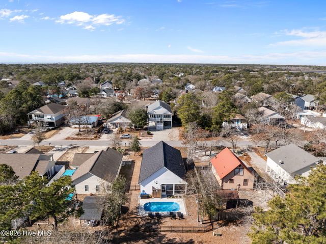 134 NE 5th Street, Oak Island, NC 28465