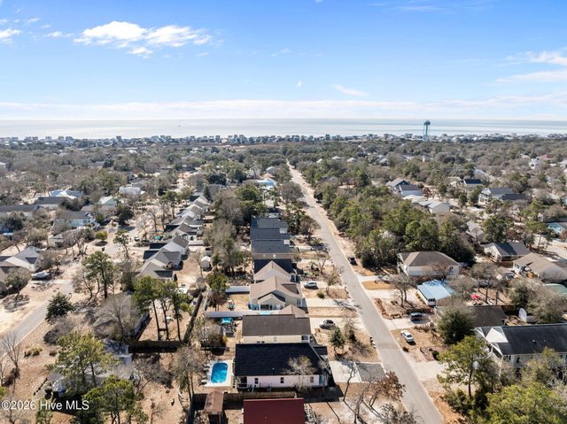 134 NE 5th Street, Oak Island, NC 28465