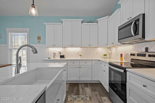 134 NE 5th Street, Oak Island, NC 28465