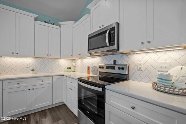 134 NE 5th Street, Oak Island, NC 28465