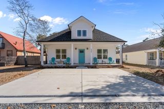 134 NE 5th Street, Oak Island, NC 28465