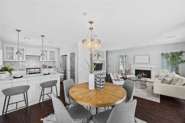 301 Harbor Woods Place, Newport Beach, CA 92660