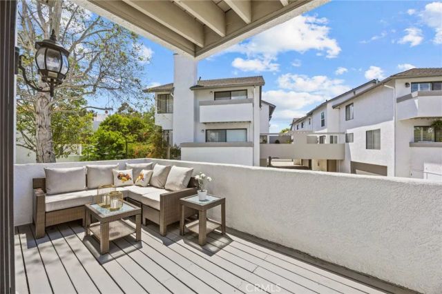 301 Harbor Woods Place, Newport Beach, CA 92660