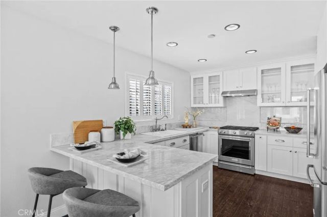 301 Harbor Woods Place, Newport Beach, CA 92660