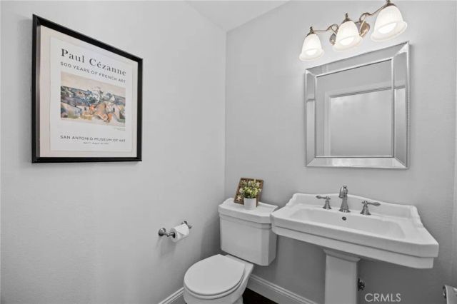 301 Harbor Woods Place, Newport Beach, CA 92660