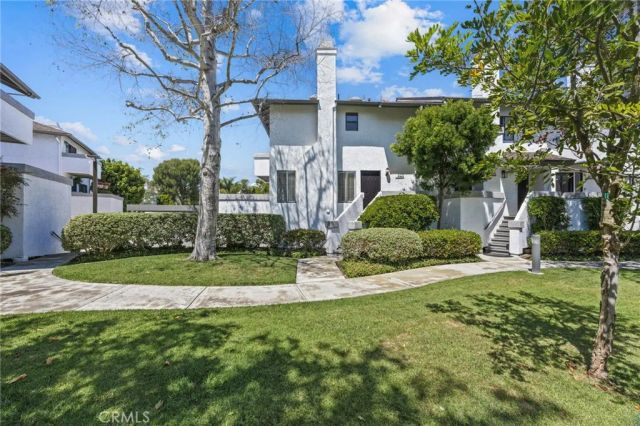 301 Harbor Woods Place, Newport Beach, CA 92660