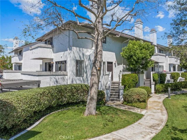 301 Harbor Woods Place, Newport Beach, CA 92660