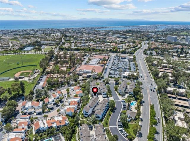 301 Harbor Woods Place, Newport Beach, CA 92660