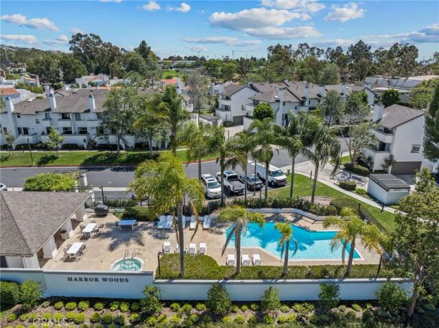 301 Harbor Woods Place, Newport Beach, CA 92660