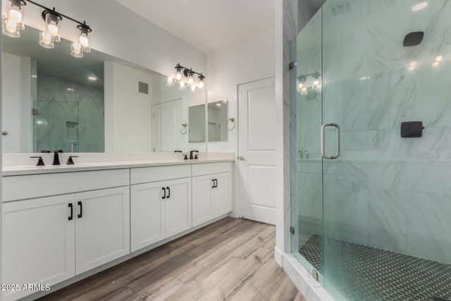 2511 W QUEEN CREEK Road 266, Chandler, AZ 85248