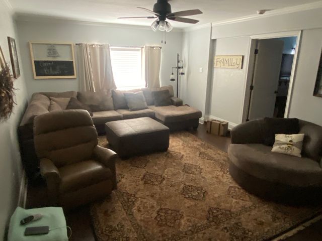 901 W Wrights Avenue, Comanche, TX 76442