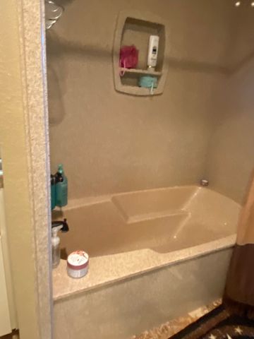 901 W Wrights Avenue, Comanche, TX 76442