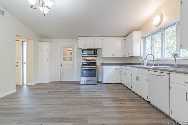 119 Rolling Green, San Antonio, TX 78228