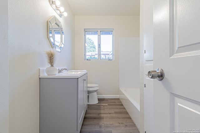 119 Rolling Green, San Antonio, TX 78228