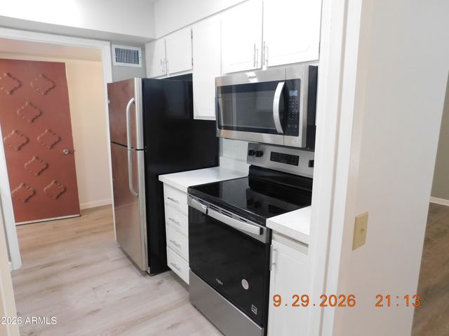 13702 N 98TH Avenue B, Sun City, AZ 85351