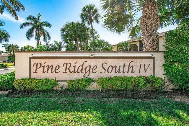 436 Pine Glen Lane B-2, Greenacres, FL 33463