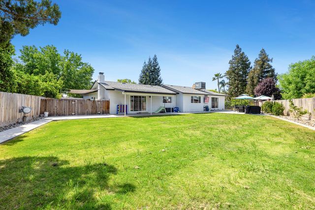 1535 Bliss Avenue, Clovis, CA 93611