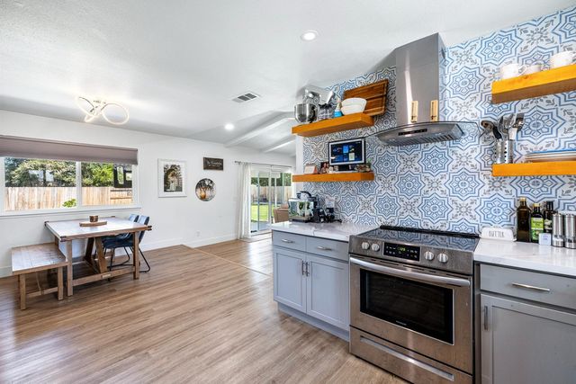 1535 Bliss Avenue, Clovis, CA 93611