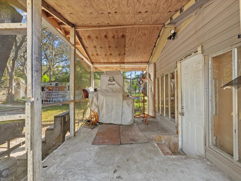 Image 29 of property listing at 12218 ELKTON AVENUE, Hudson, FL 34667