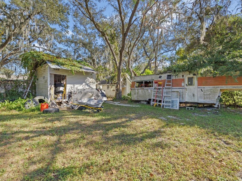 Image 30 of property listing at 12218 ELKTON AVENUE, Hudson, FL 34667