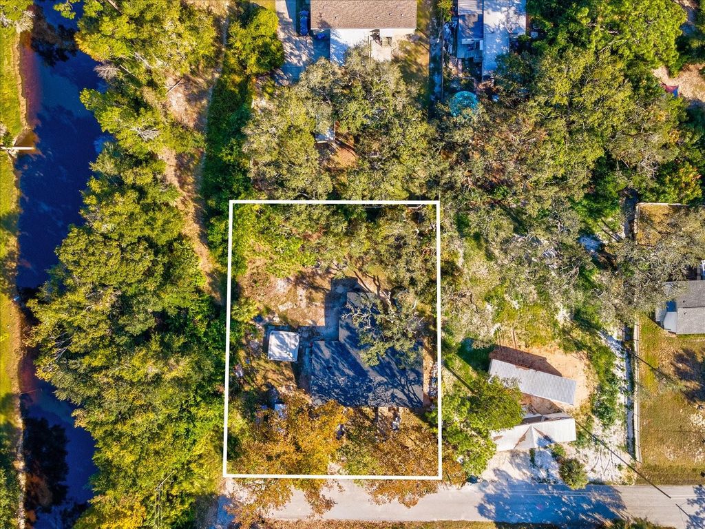 Image 39 of property listing at 12218 ELKTON AVENUE, Hudson, FL 34667